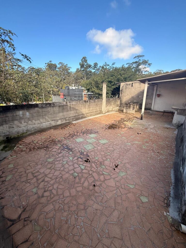 Casa em Itaquera com 2 Salões alugados