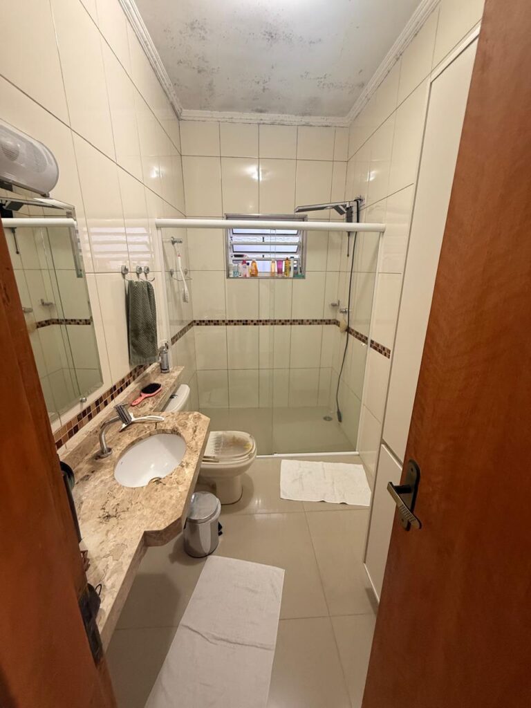 Casa em Itaquera com 2 Salões alugados