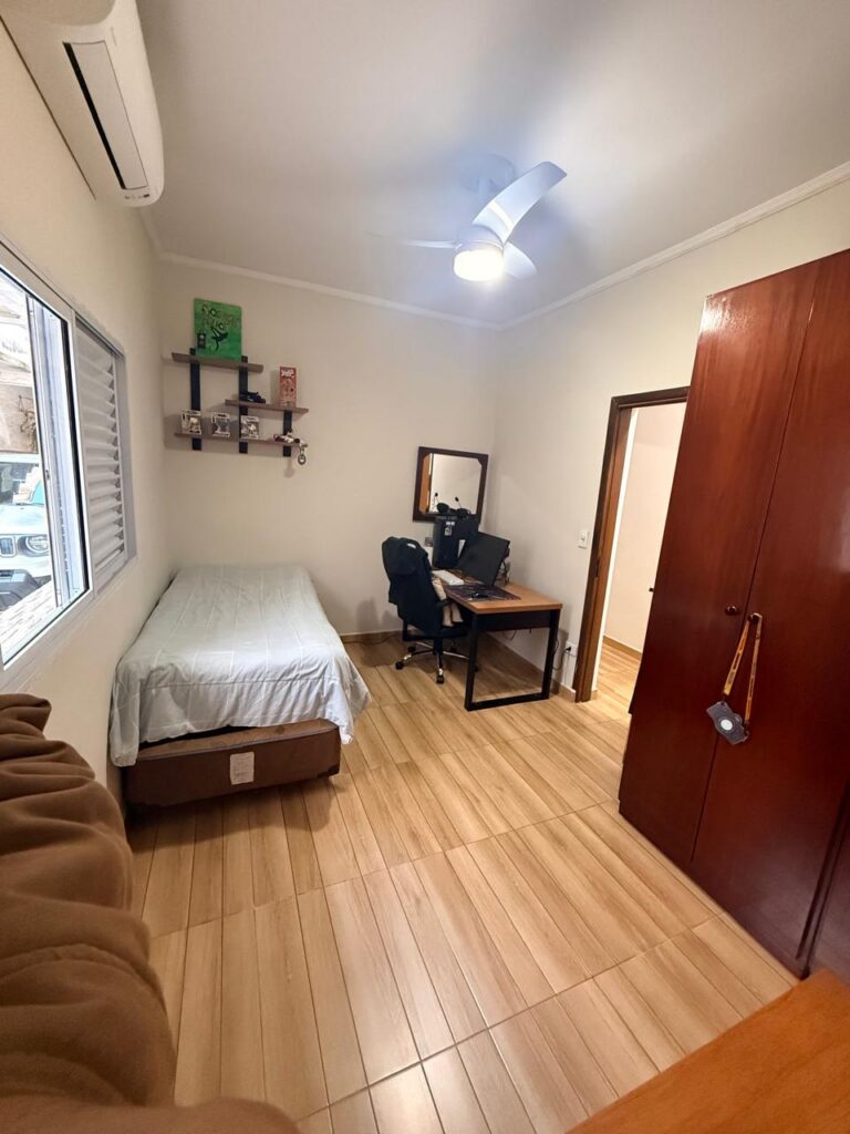 Casa em Itaquera com 2 Salões alugados
