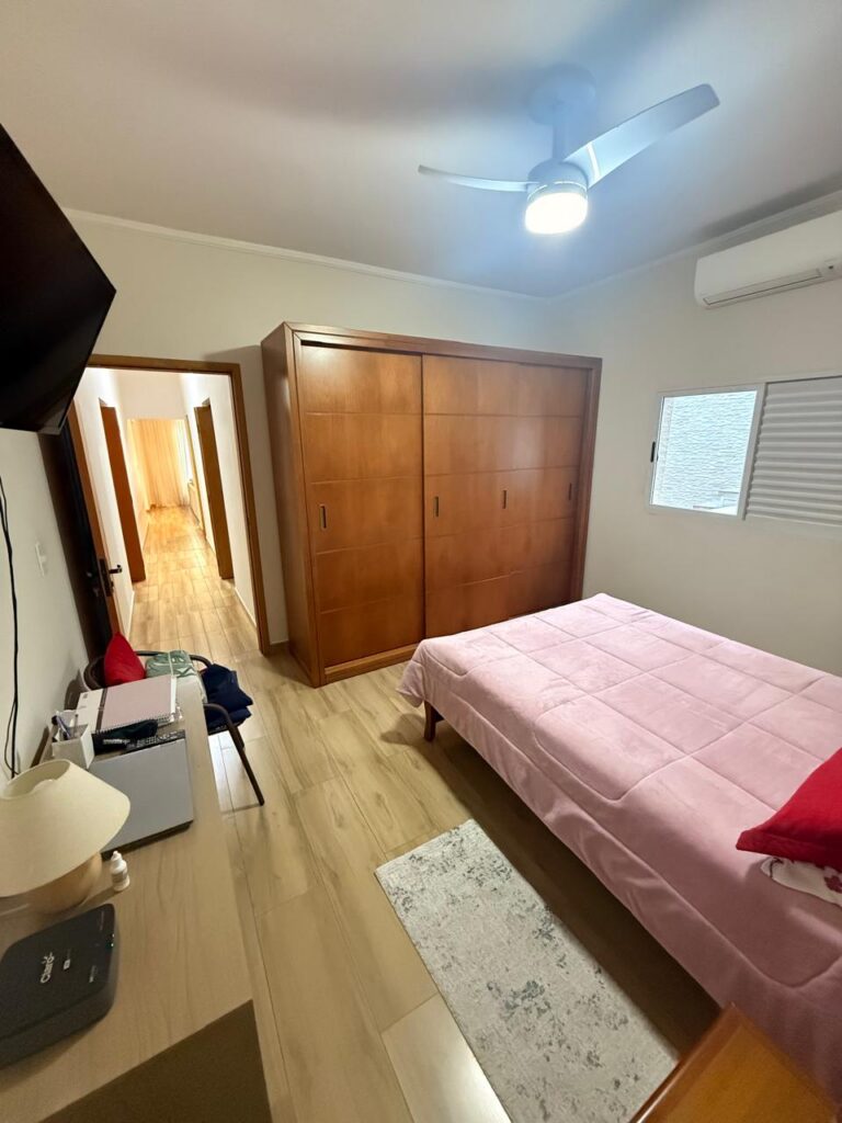 Casa em Itaquera com 2 Salões alugados