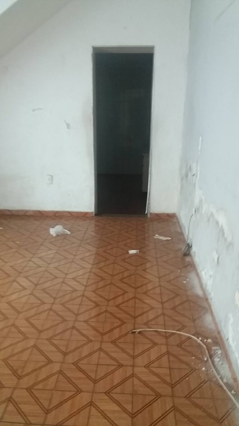 Sobrado em Vila Carmosina
