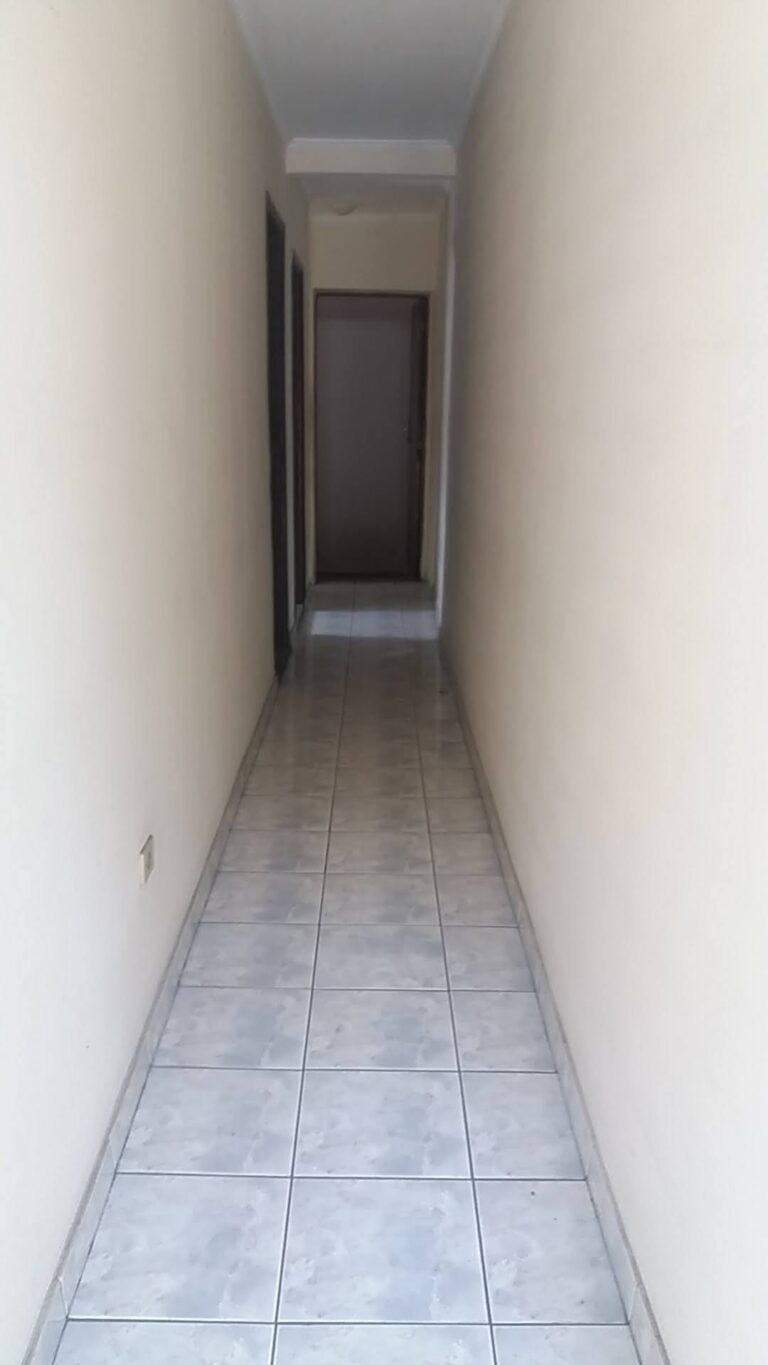 Sobrado em Vila Carmosina