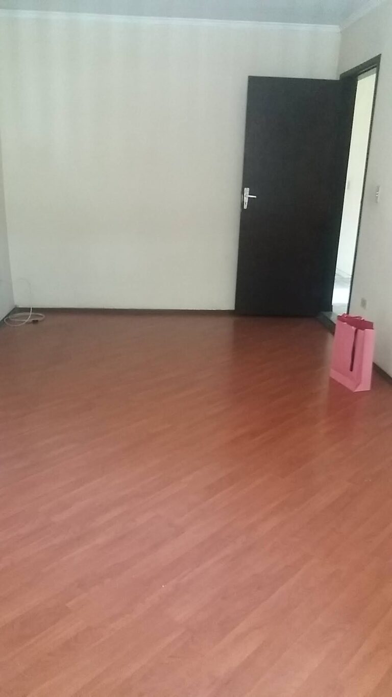 Sobrado em Vila Carmosina