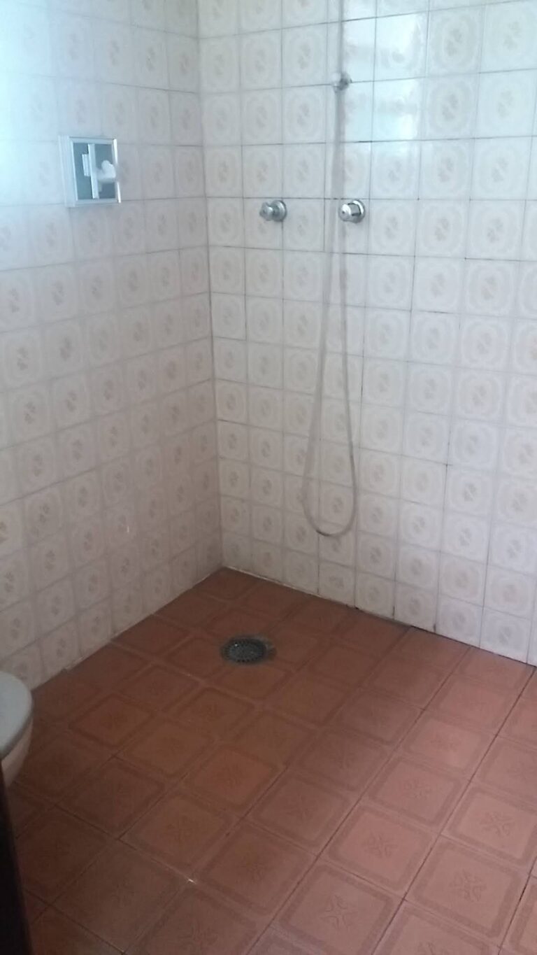 Sobrado em Vila Carmosina