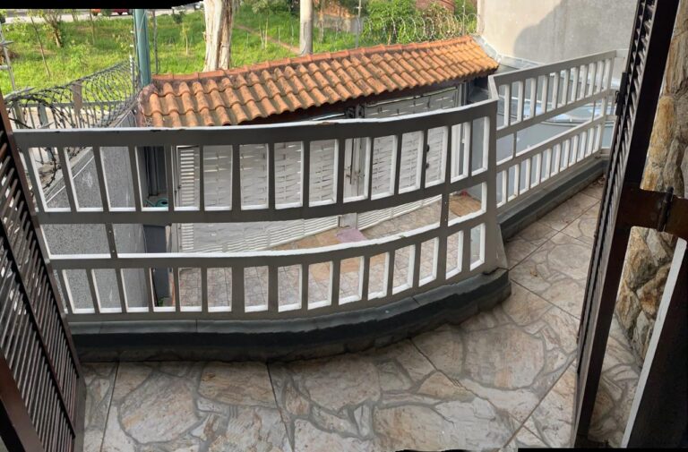 Sobrado em Parque do Carmo