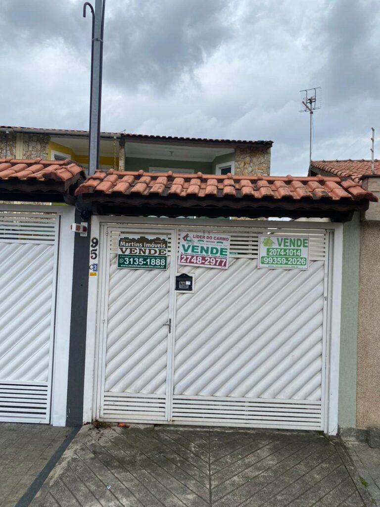 Sobrado em Pq do Carmo