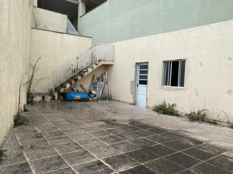Sobrado em Pq do Carmo