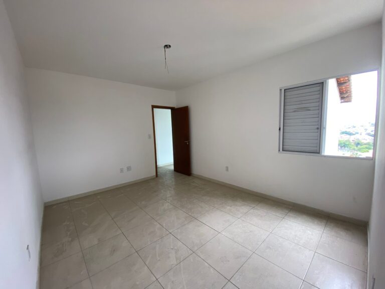 Sobrado em Pq do Carmo