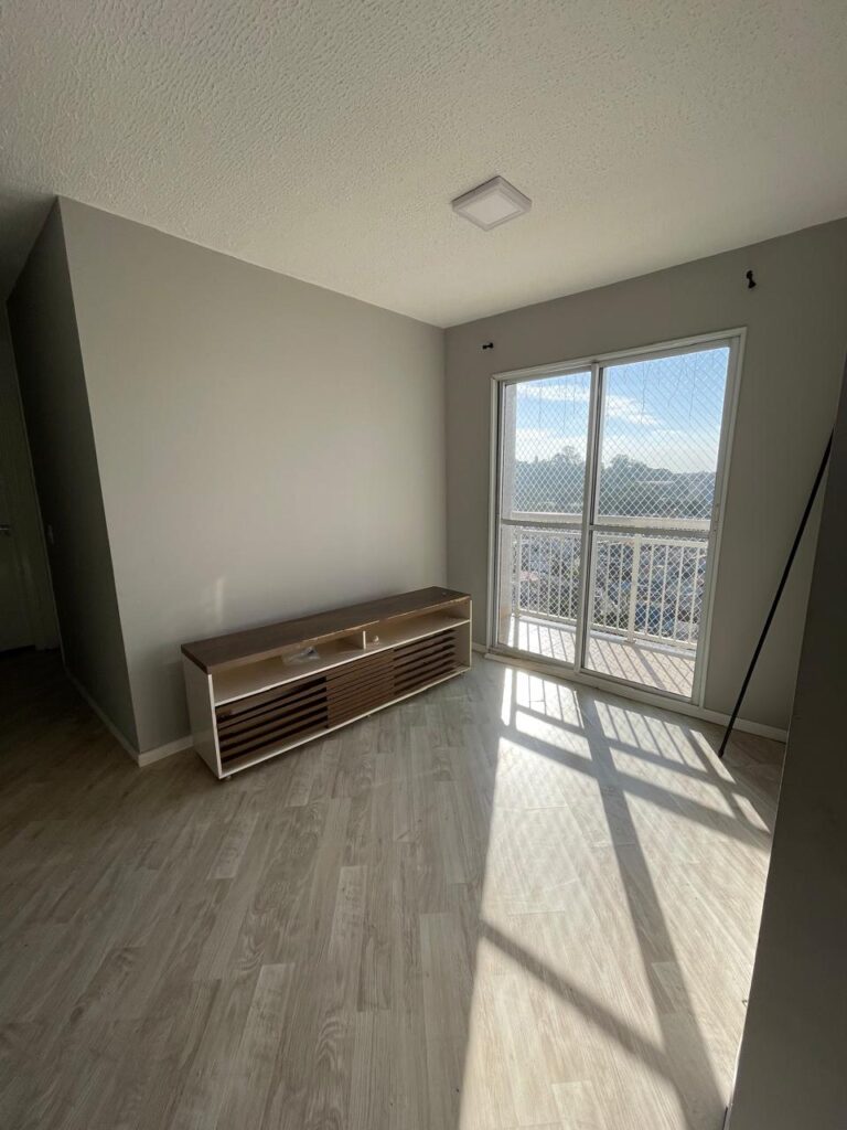 Apartamento em Colônia