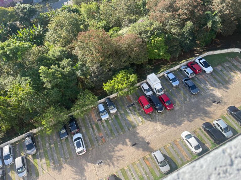 Apartamento em Colônia