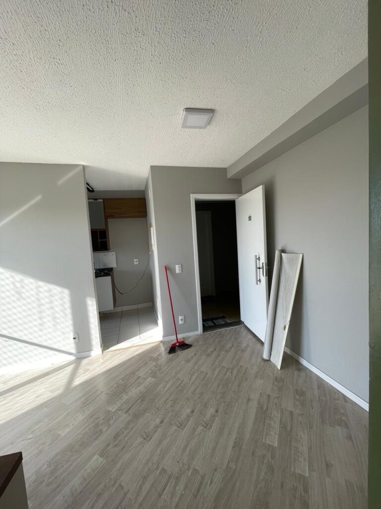 Apartamento em Colônia