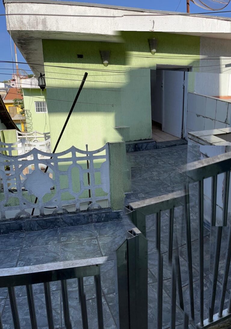 Sobrado em Pq do Carmo