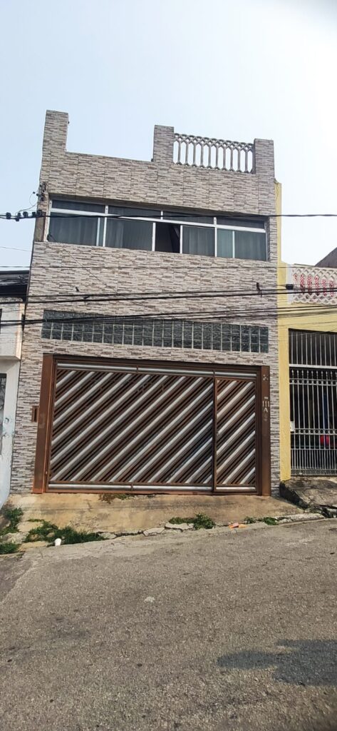 Sobrado em Jd S. Pedro