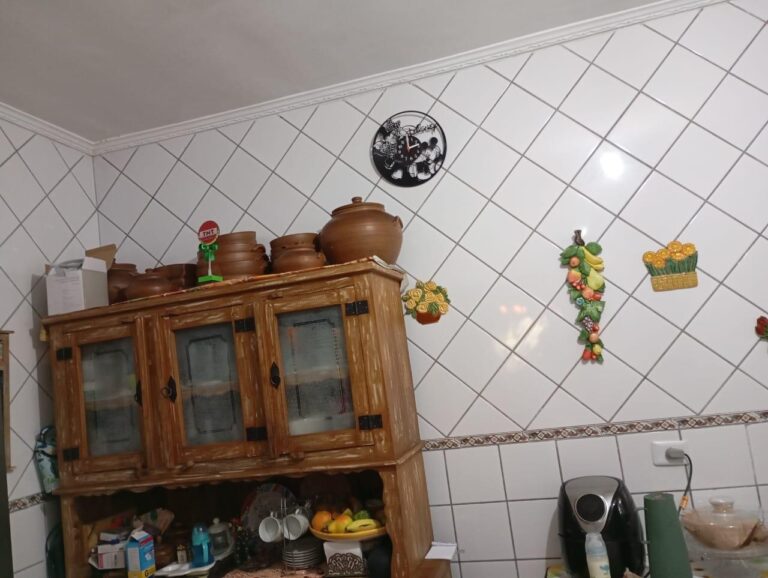 Sobrado em Área Residencial