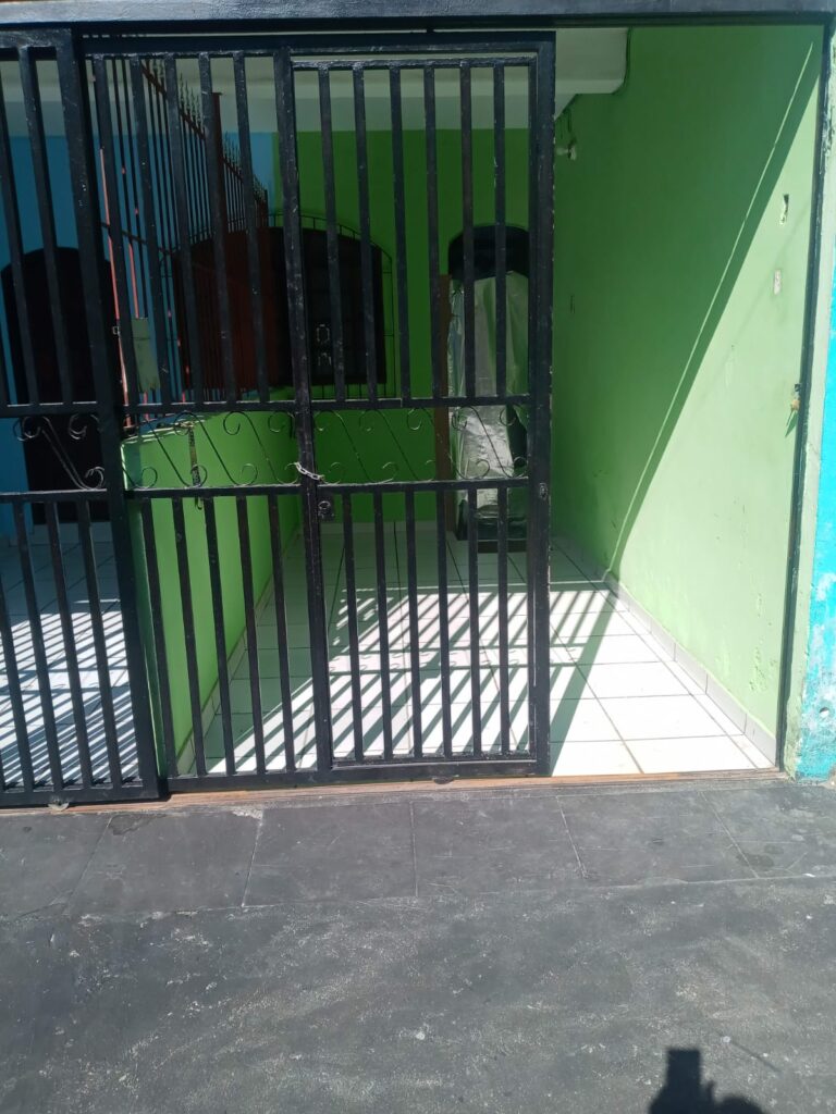 Casa em Jd Cotinha