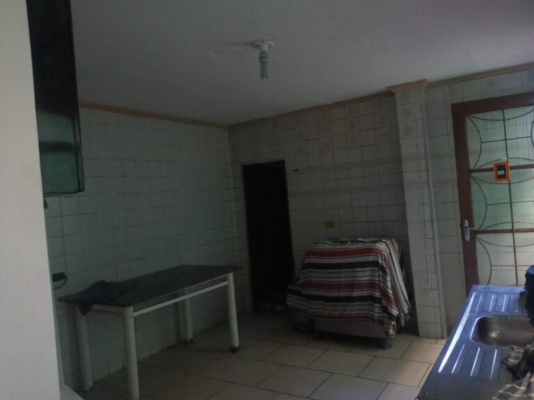 Casa em Jd Cotinha