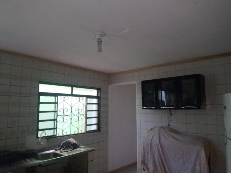 Casa em Jd Cotinha