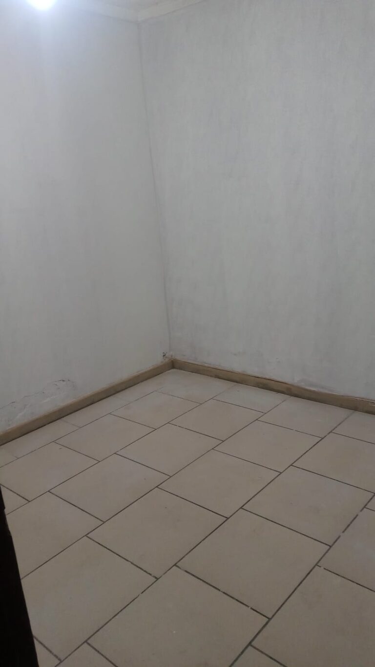 Casa em Jd Cotinha