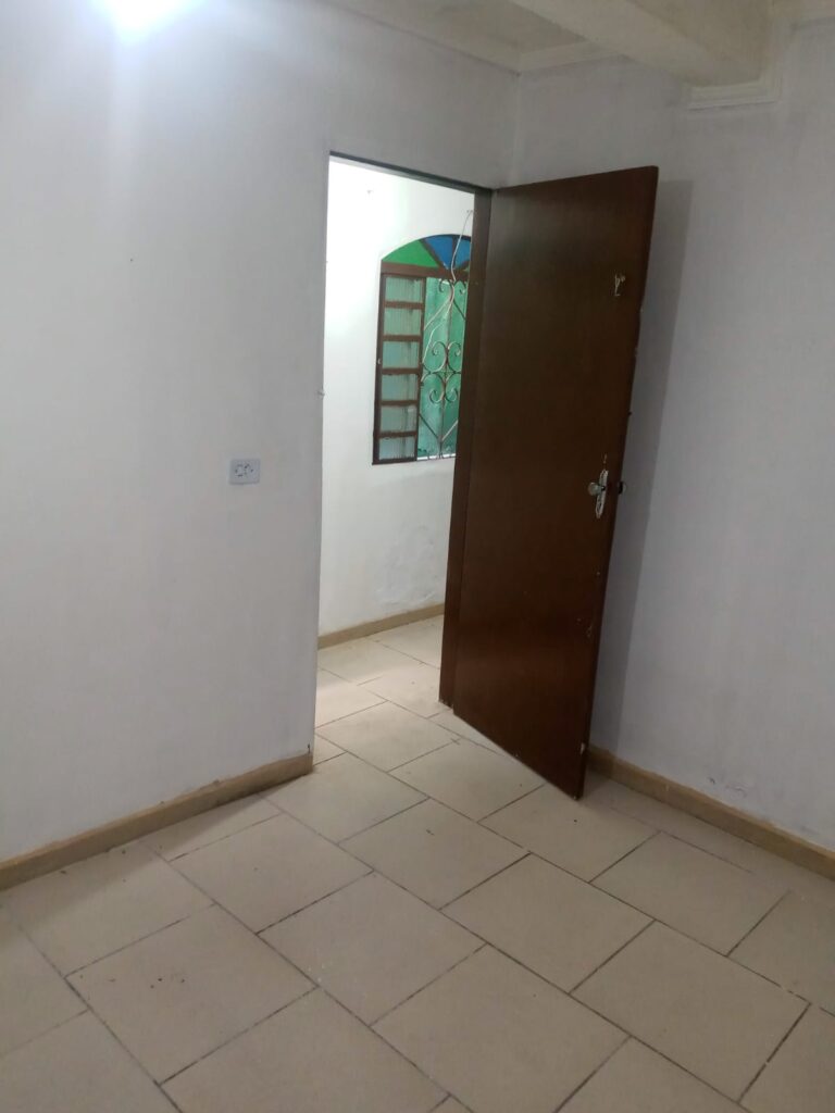 Casa em Jd Cotinha