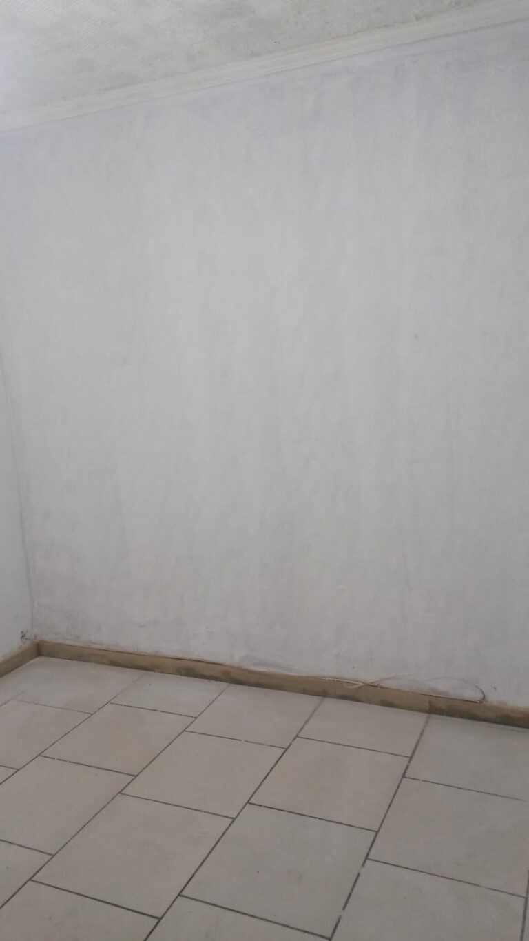 Casa em Jd Cotinha