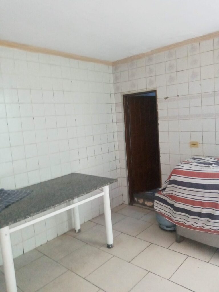 Casa em Jd Cotinha