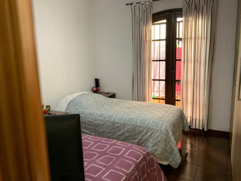 Sobrado em Jardim Carmelitas