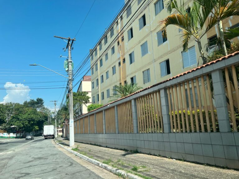 Apartamento em Artur Alvim