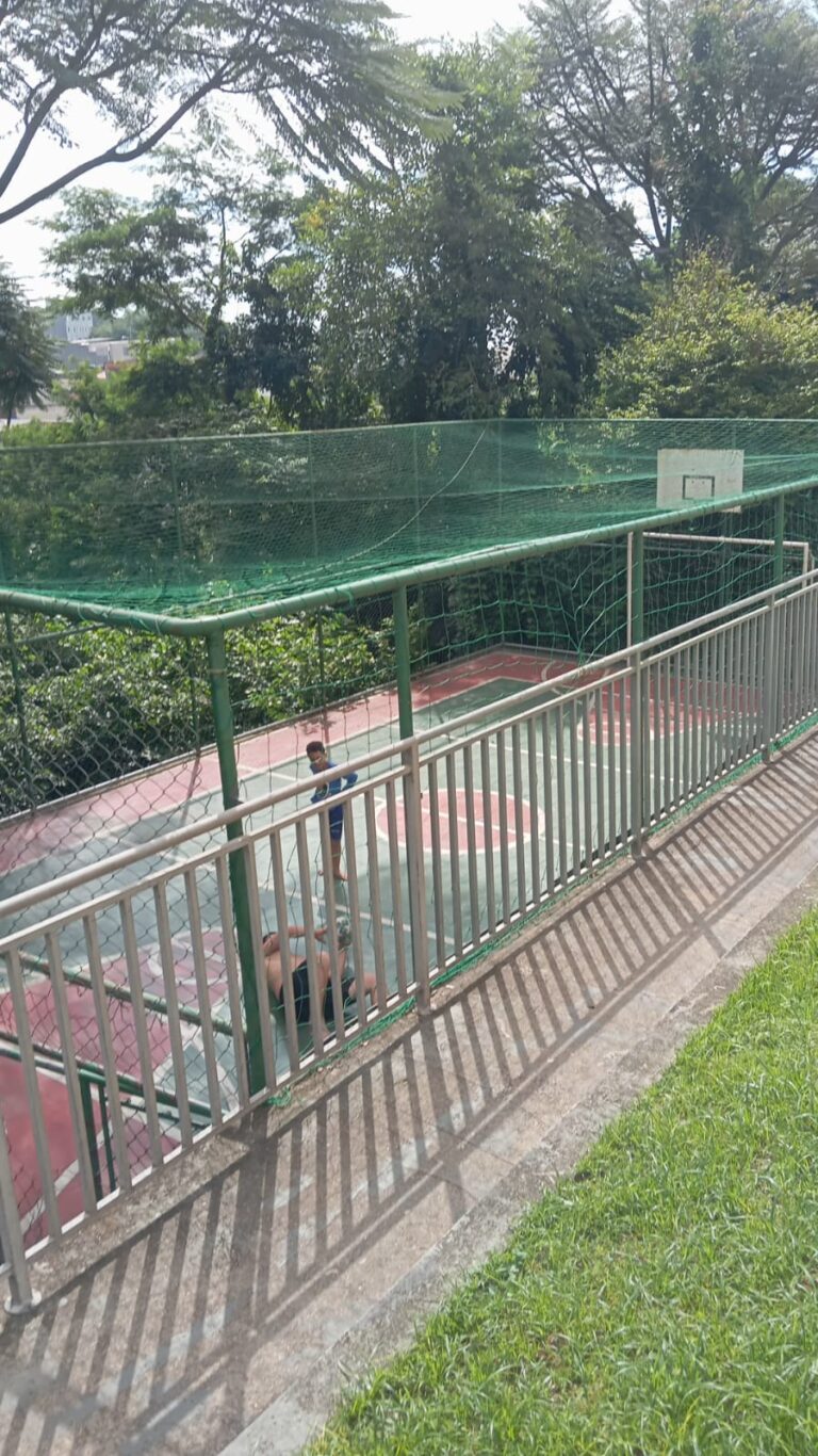 Apartamento em Colônia