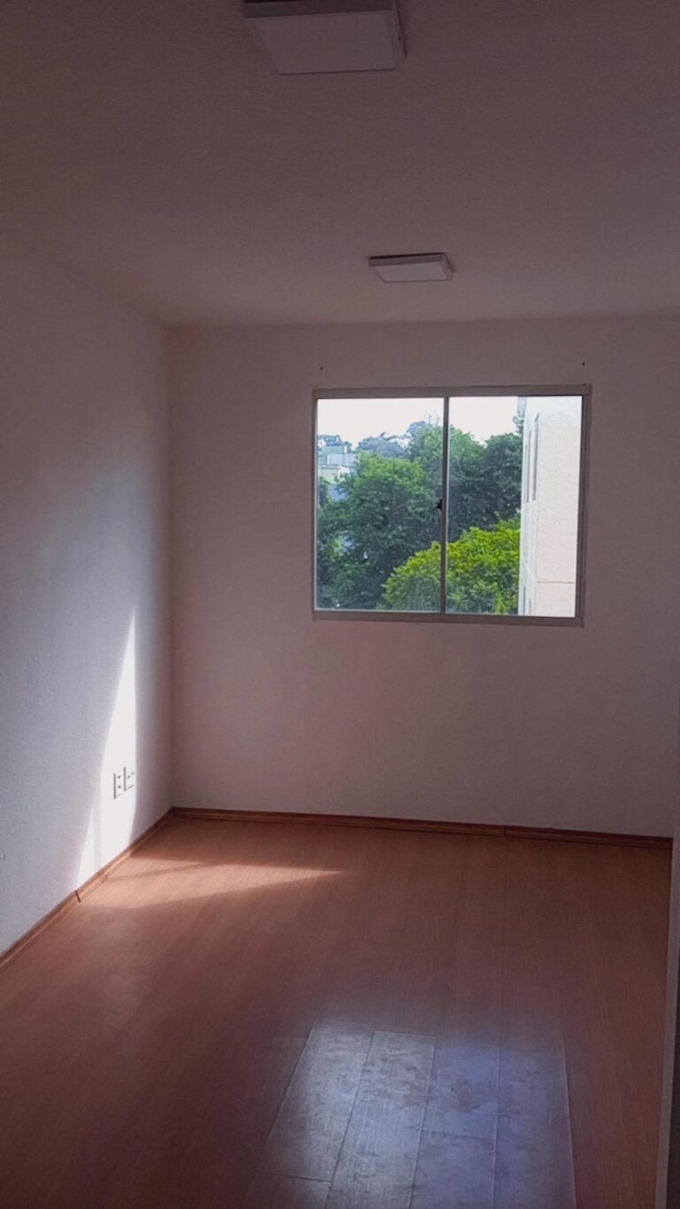 Apartamento em Colônia
