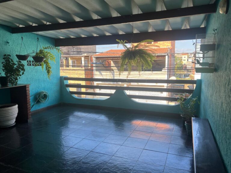 Sobrado em Jardim Roseli