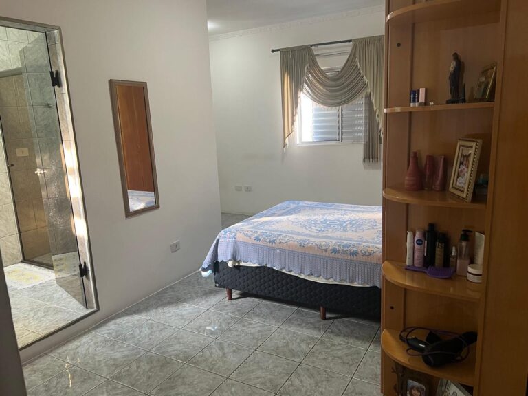 Sobrado em Jardim Roseli