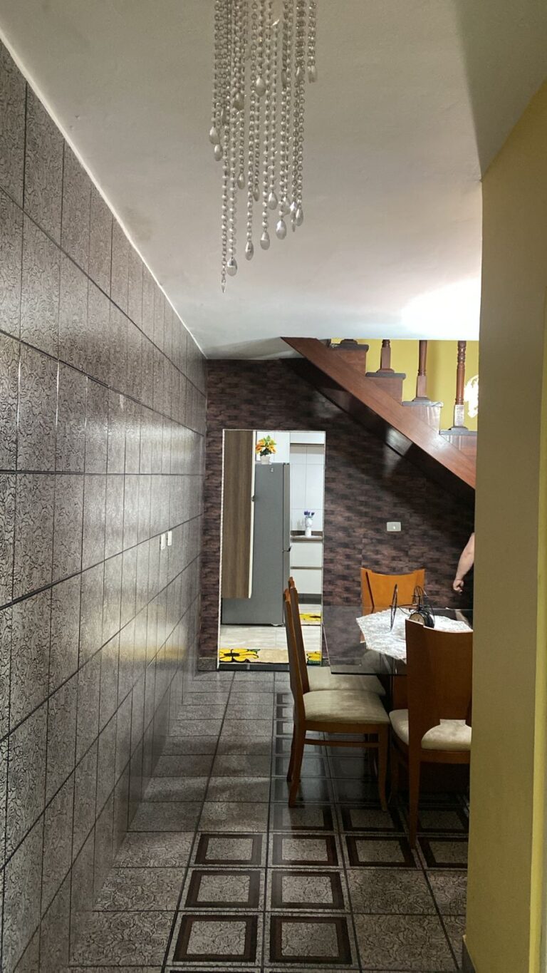 Residencial em Vila Carmosina