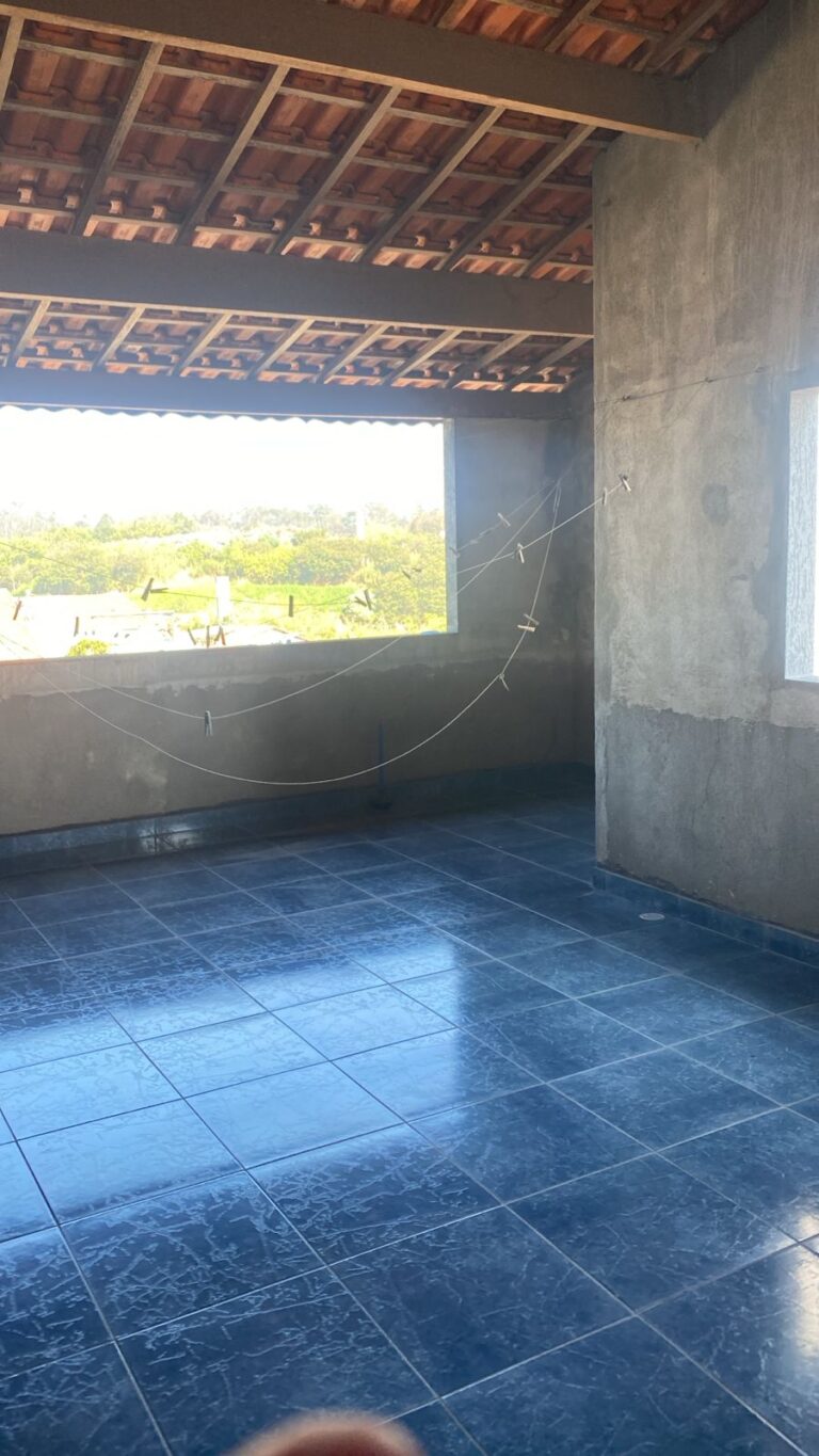 Residencial em Vila Carmosina