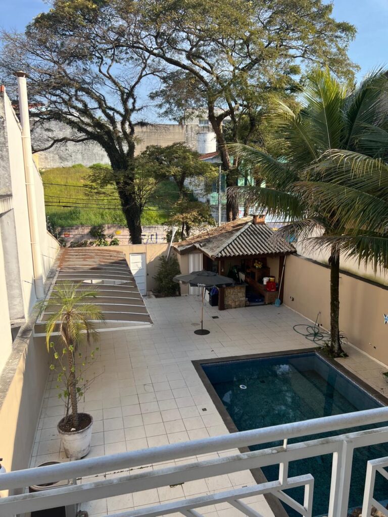 Sobrado em Parque do Carmo