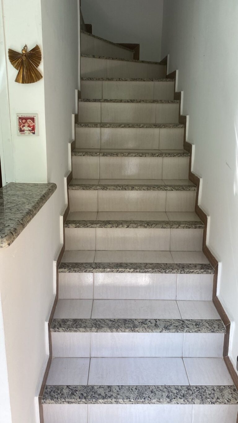 Residencial em AE Carvalho