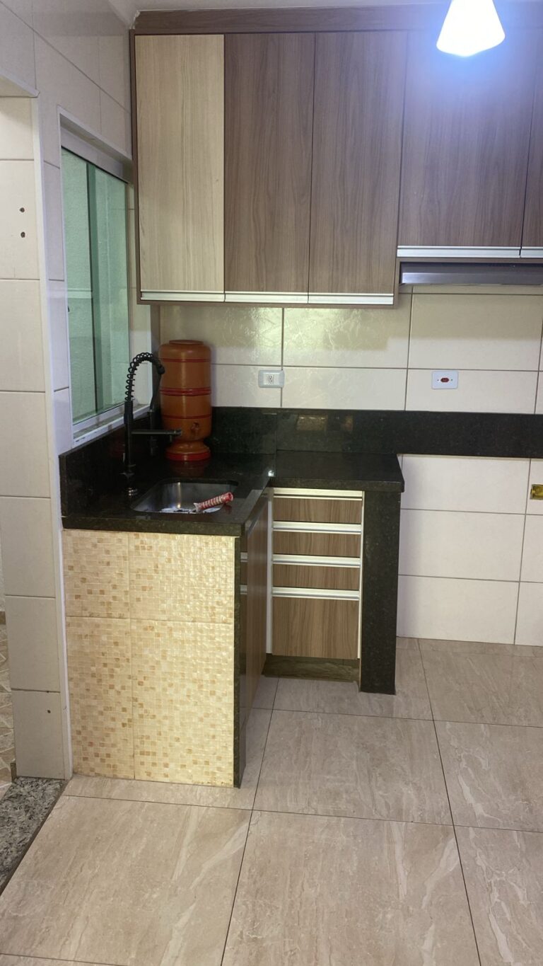 Residencial em AE Carvalho