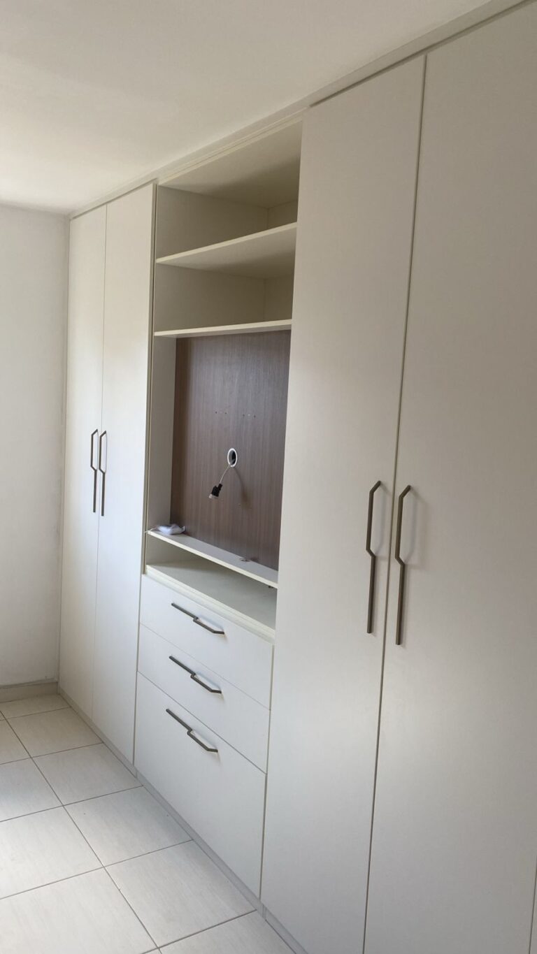 Residencial em AE Carvalho