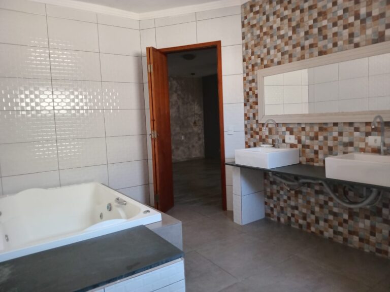 Sobrado em Vila Brasil