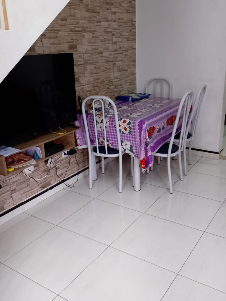 Sobrado de Condomínio em Itaquera