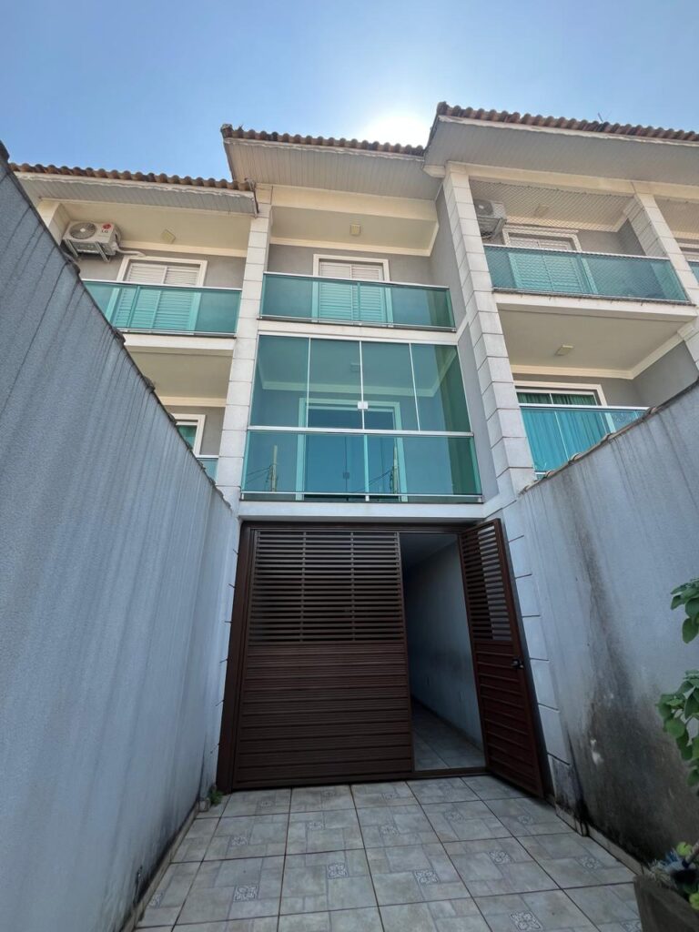 Sobrado em Jardim Norma