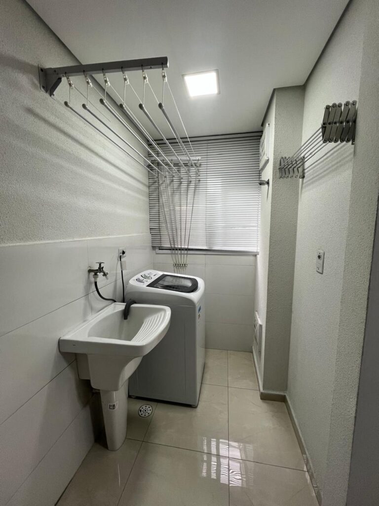Apartamento em Vila Carmosina