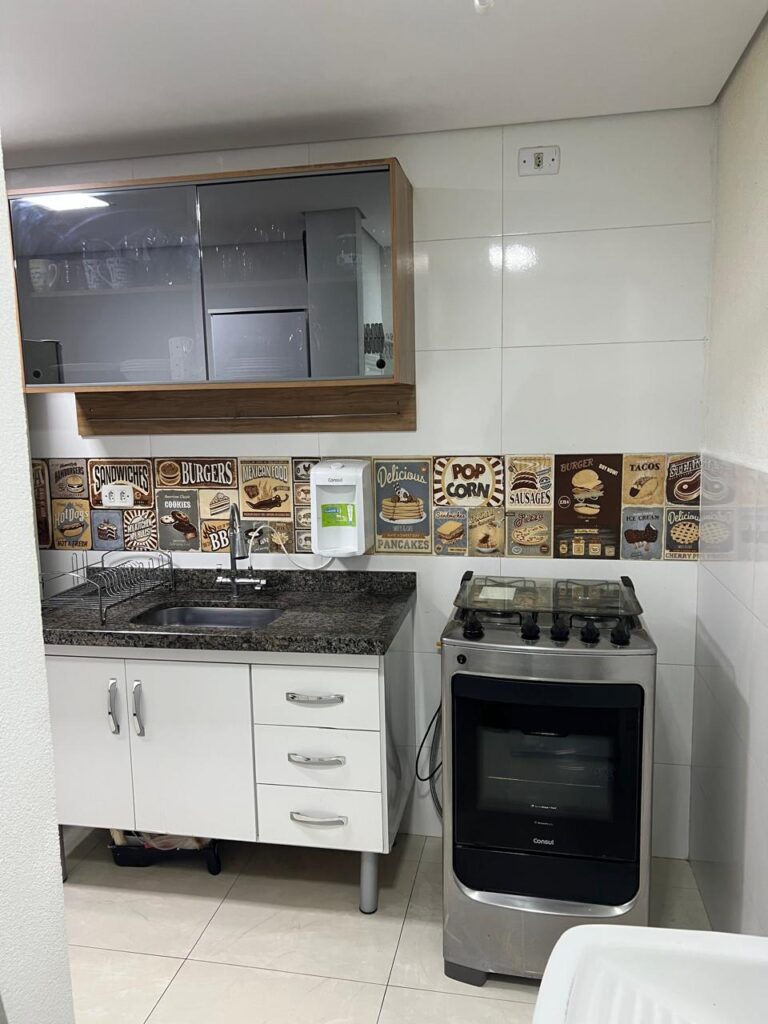 Apartamento em Vila Carmosina