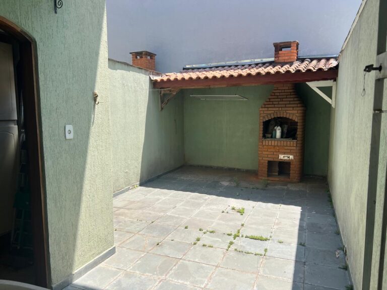 Sobrado em Pq do Carmo