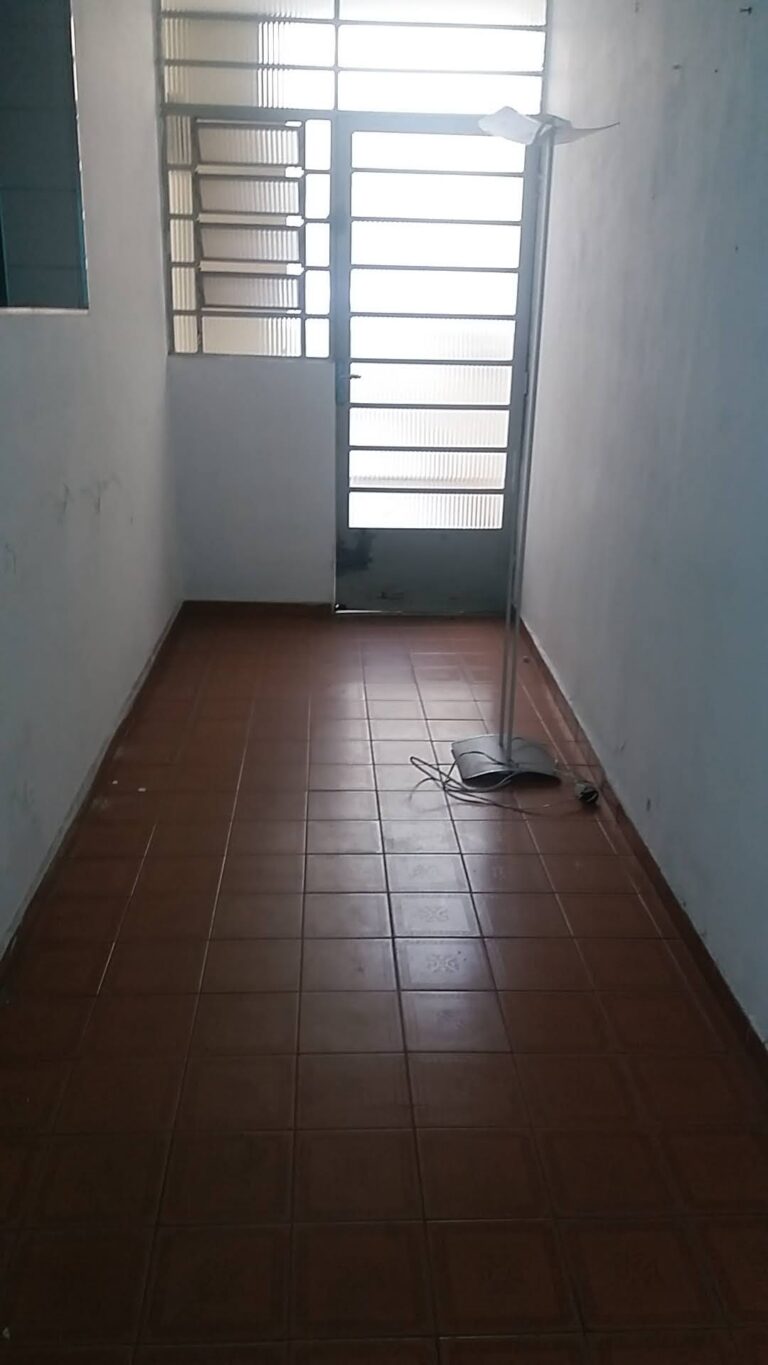Sobrado em Vila Carmosina