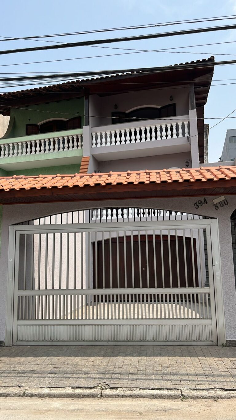 Sobrado em Parque do Carmo