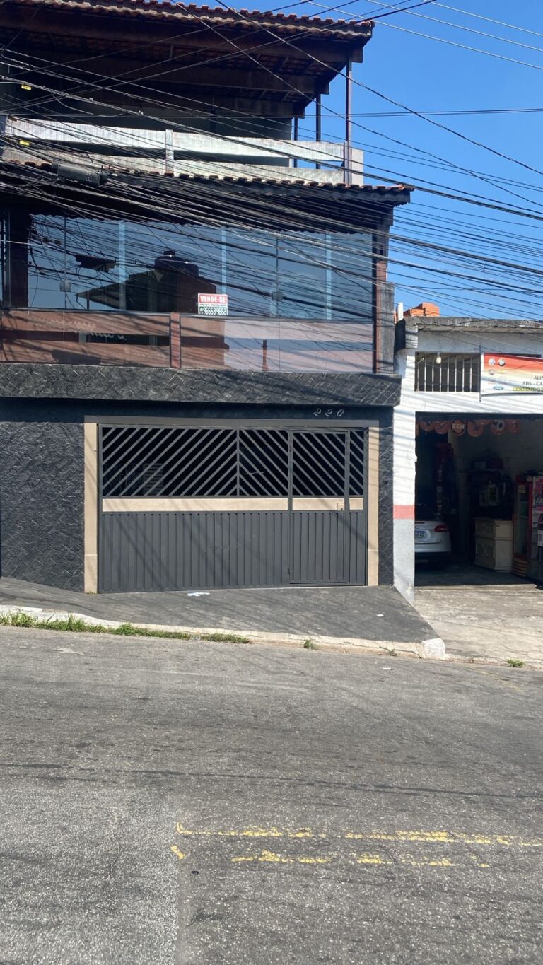Residencial em Vila Carmosina