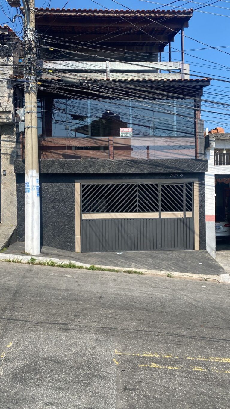 Residencial em Vila Carmosina