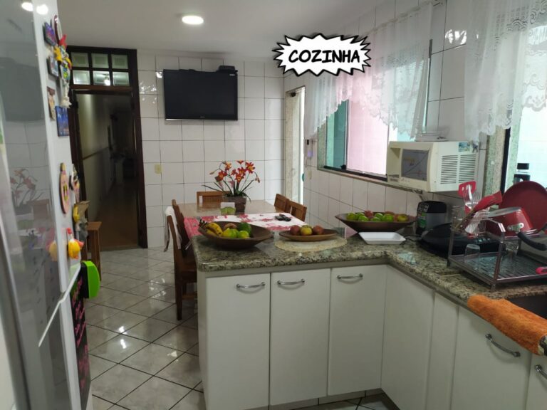 Sobrado em Pq do Carmo
