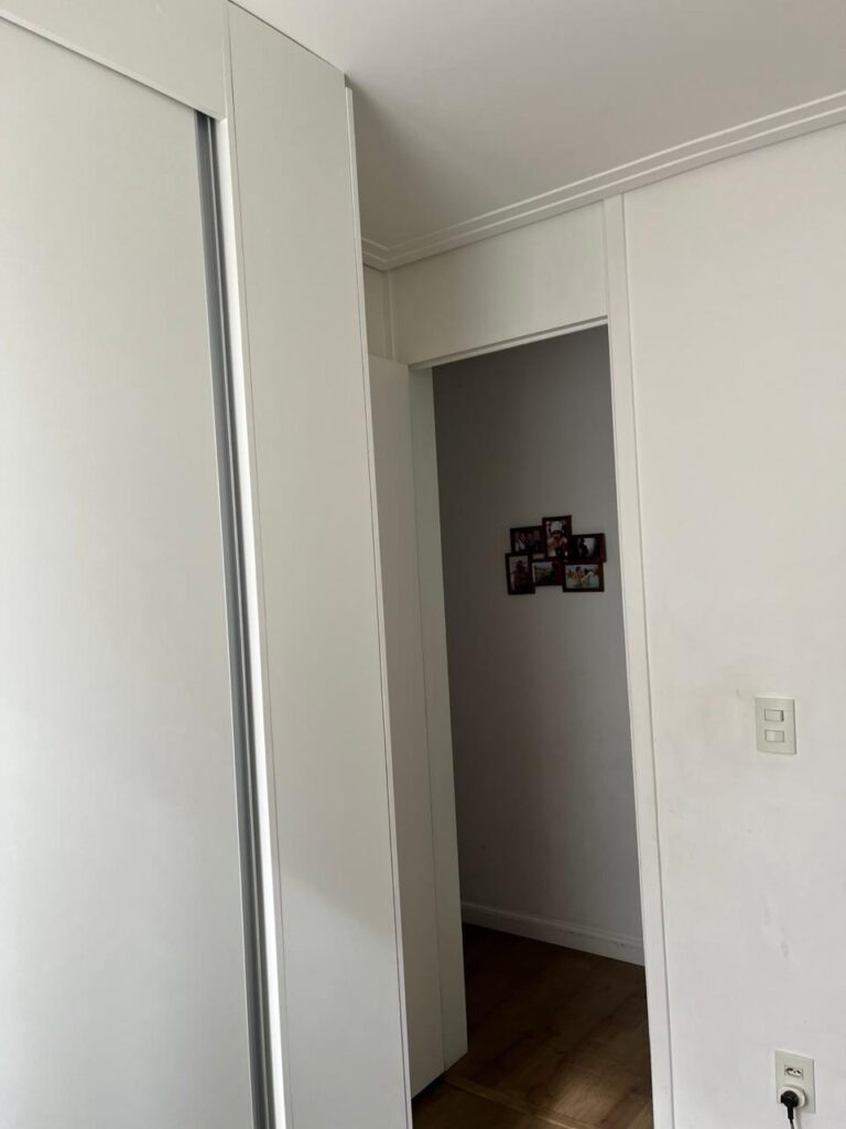 Apartamento em Colônia
