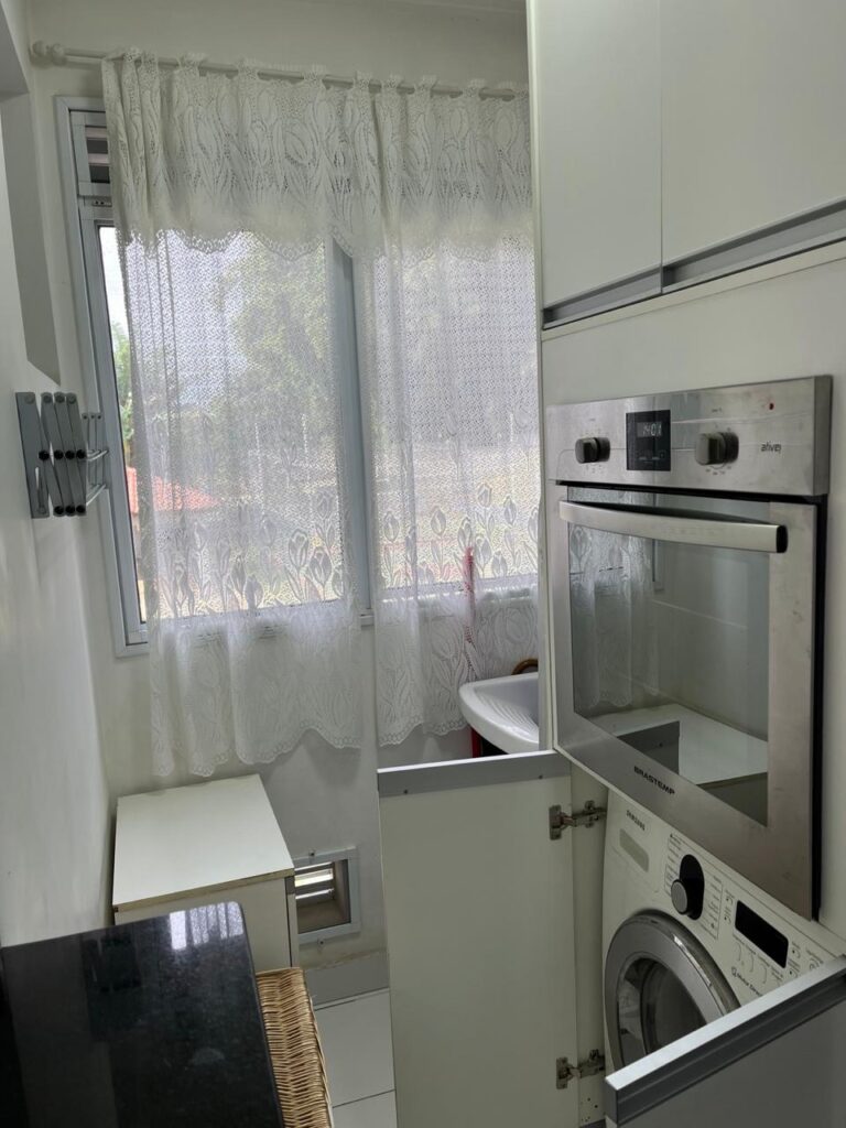 Apartamento em Colônia